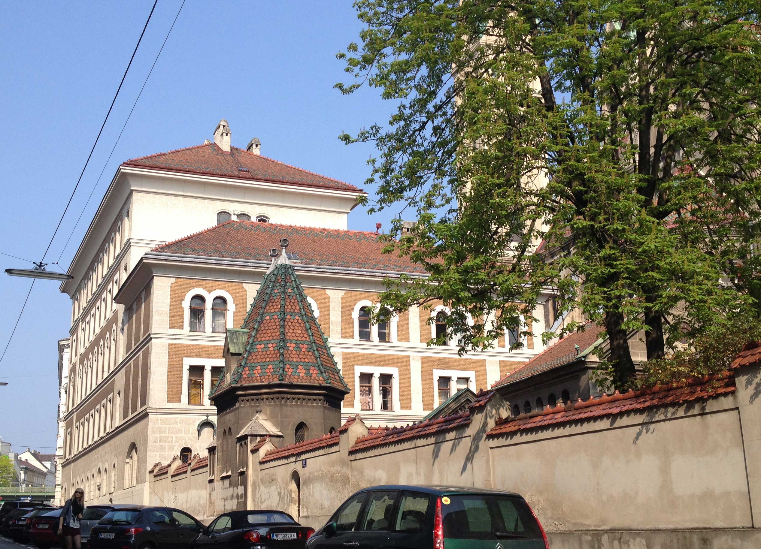 Altbau-Charme im Canisiushaus | Akademikerhilfe Studentenwohnheime