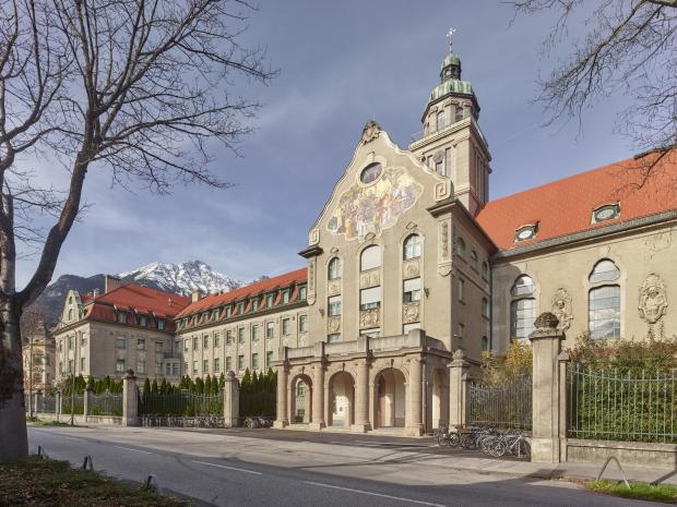 Blick aufs Canisianum | © Kurt Hörbst