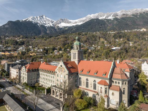 Blick aufs Canisianum | © Kurt Hörbst
