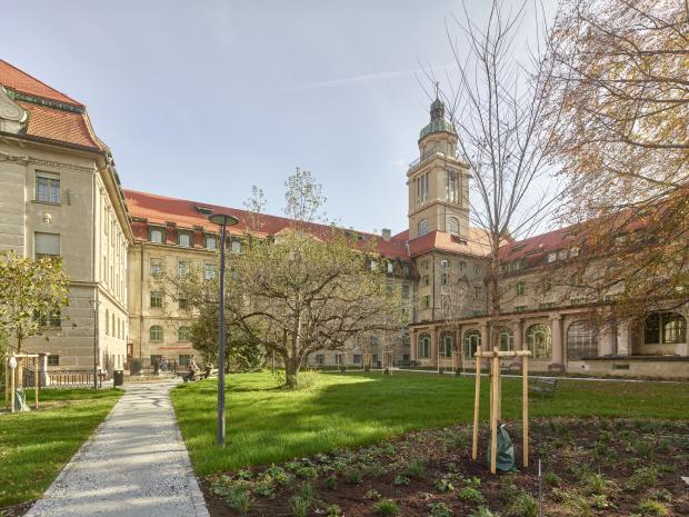 view of Tschurtschenthalerstraße 7 | © Kurt Hörbst