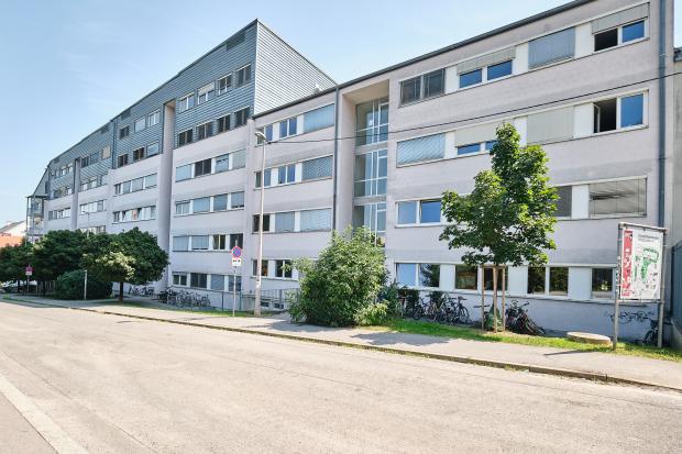 exterior view from the street @ Martin Schönbauer