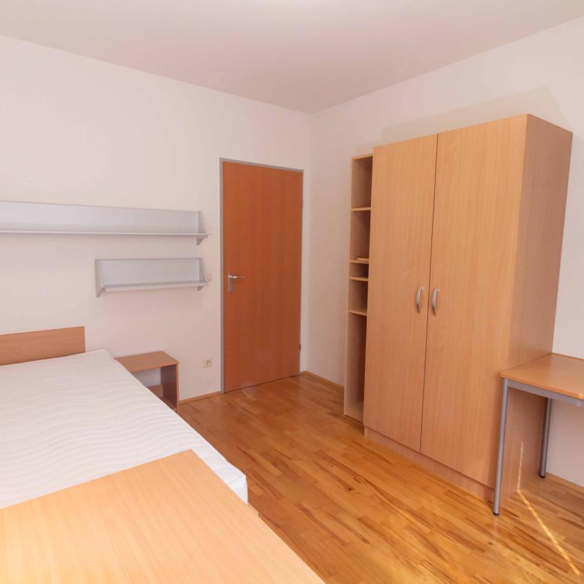 Wohnen im Grünen im Studentenwohnheim Pulvermühlstraße Akademikerhilfe Studentenwohnheime