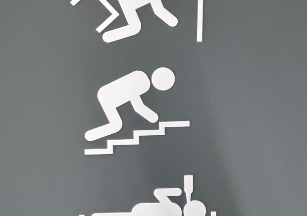 (c) Akademikerhilfe